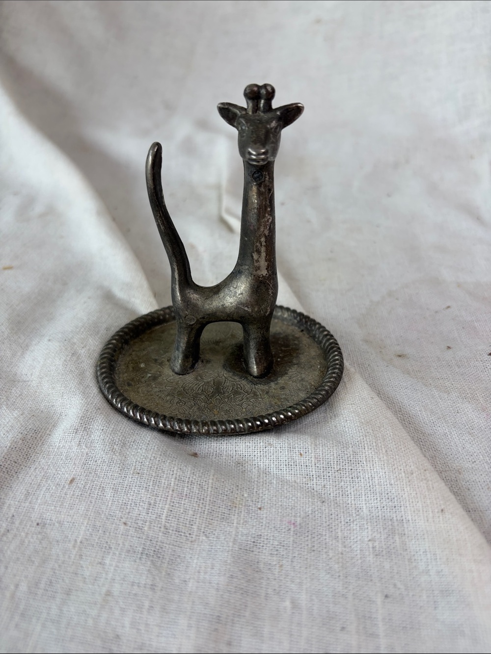 Giraffe Ring & Jewelry Holder Dish in Antique Silver